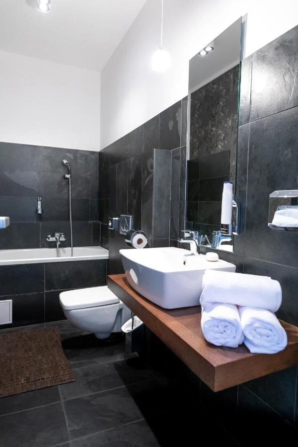 Arena Hotel Samorin Ngoại thất bức ảnh