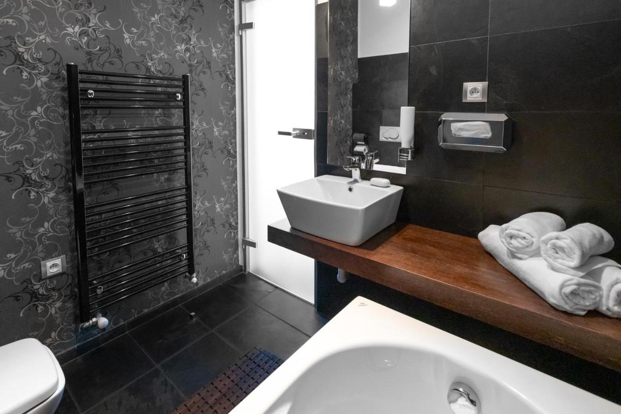 Arena Hotel Samorin Ngoại thất bức ảnh